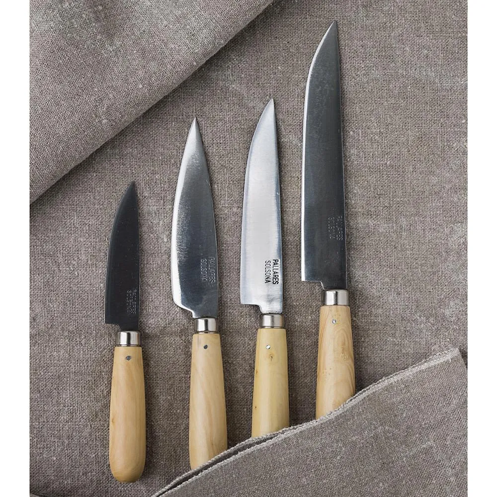 Coltello da cucina Pallarès acciaio al carbonio con manico legno di bosso