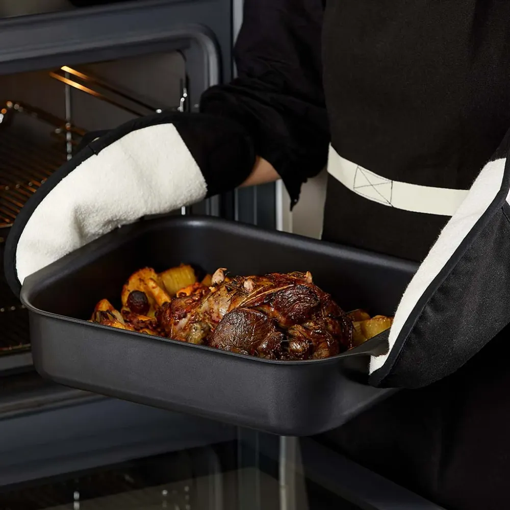 Teglia per arrosti della collezione di stoviglie Le Creuset con 24 Lame Intercambiabili
